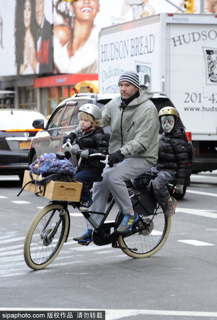 又到一年開學季 盤點好萊塢萌娃星二代上學路