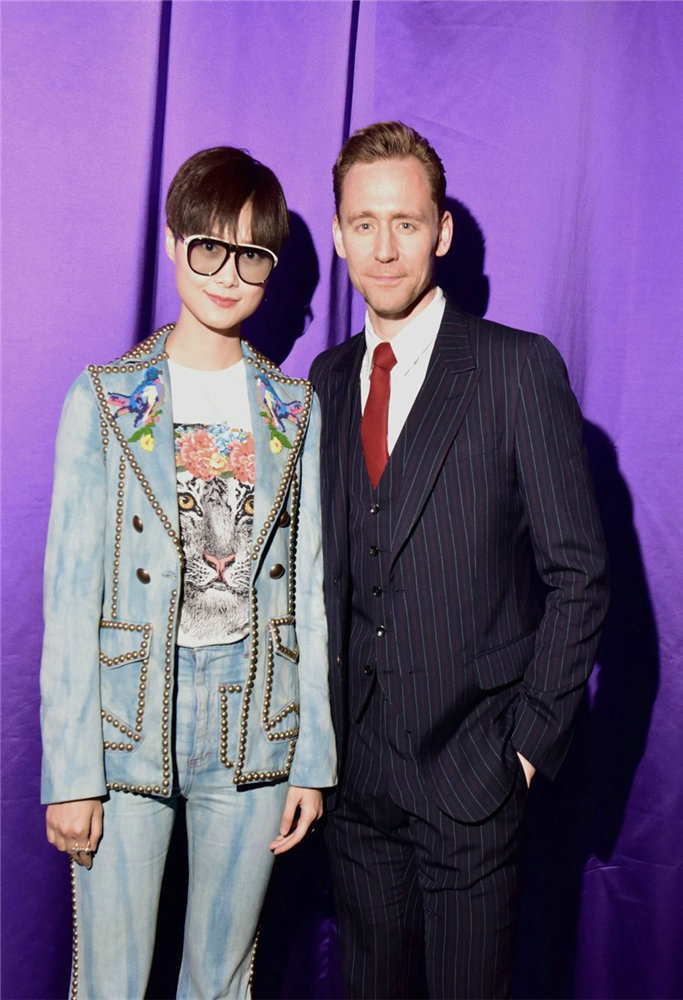 換季發愁穿什么？明星早春穿搭為你做示范