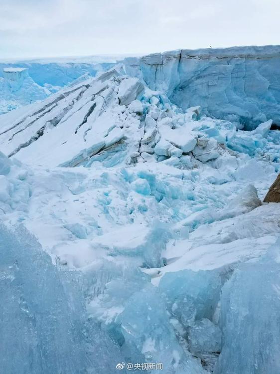 直擊二月南極風(fēng)光 有極光有萌寵（組圖）