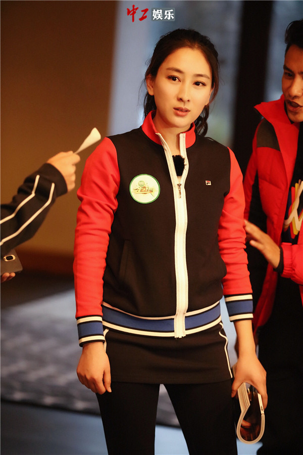 《二十四小時》“時空水手”麗江上演尋龍記 陳坤賣萌闖關(guān)