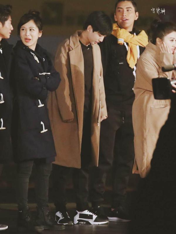 《少年團》路透照曝光 景甜背王俊凱“姐姐力”爆棚