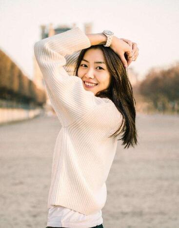 她是最美校花顏值力壓奶茶妹妹 因參加何炅的節(jié)目形象崩塌