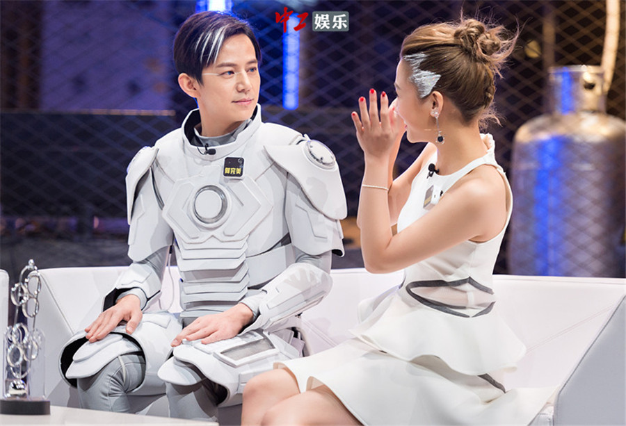 《明星大偵探2》鬼鬼提前“領便當” 王鷗翻臉:這案子我不破了