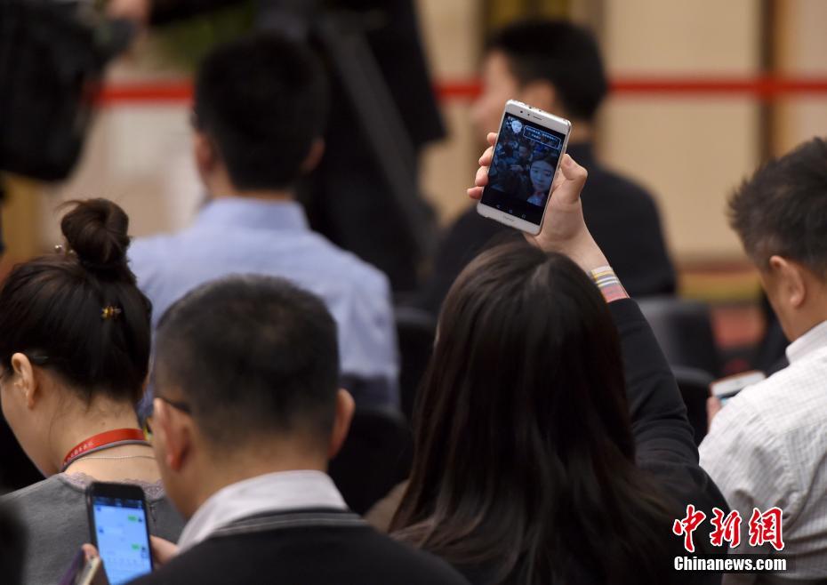 “三八”國際婦女節(jié)上的女記者