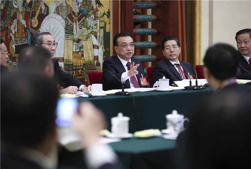 李克強(qiáng):查個地條鋼比你批個鋼鐵項目震動可大多了