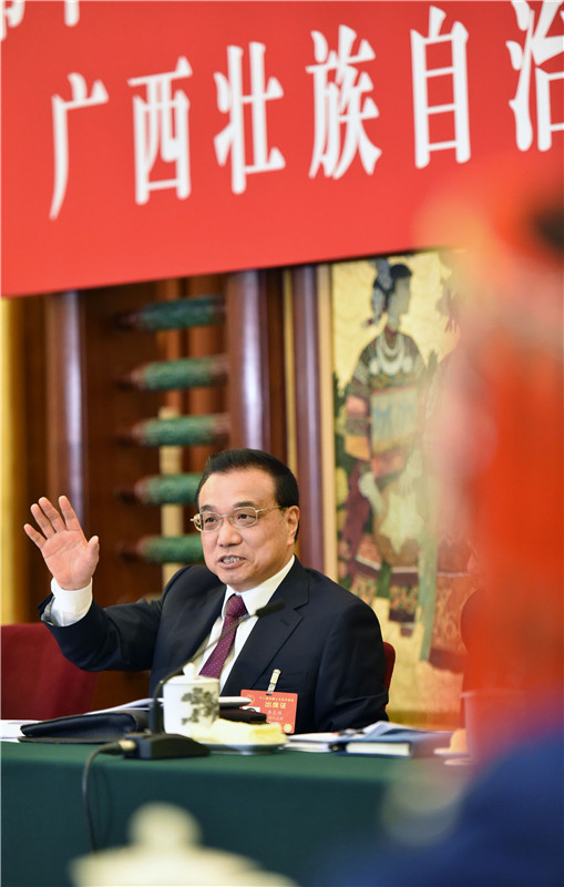 李克強(qiáng):查個地條鋼比你批個鋼鐵項目震動可大多了