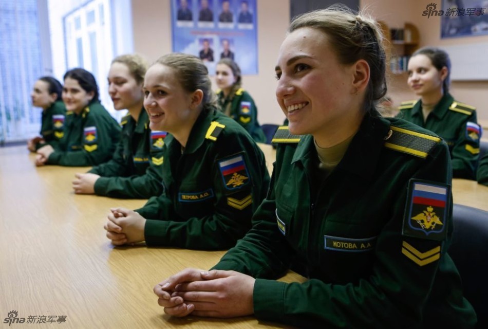 高顏值高材生！俄航天學院培養美女間諜讀圖員