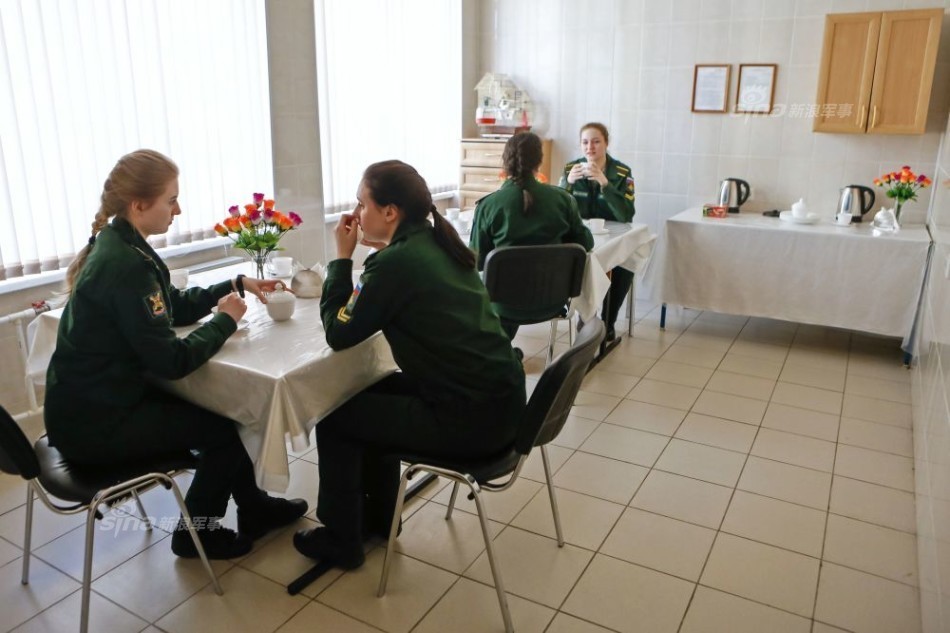 高顏值高材生！俄航天學院培養美女間諜讀圖員