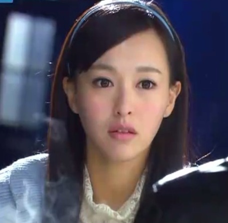 45度角度扒娛圈美顏:楊冪下巴干癟李沁美嘴滿分