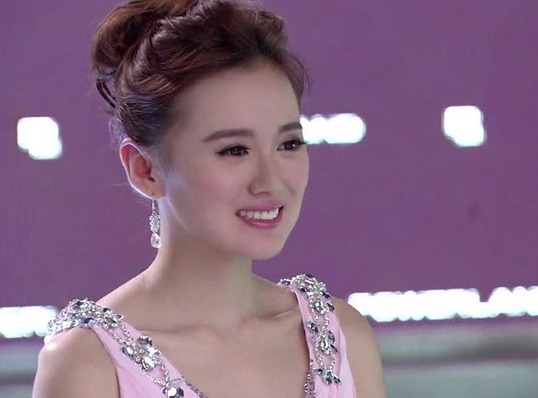 45度角度扒娛圈美顏：楊冪下巴干癟李沁美嘴滿分