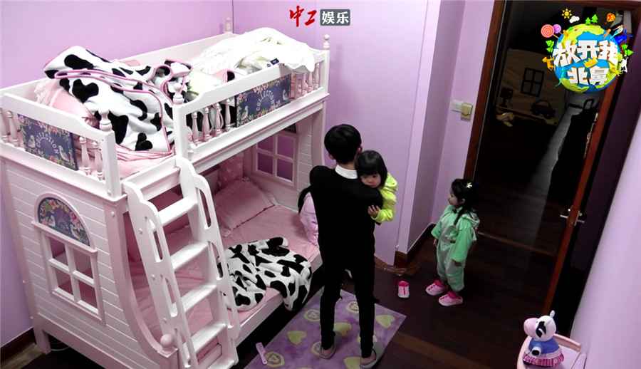 《放開(kāi)我北鼻2》千璽重新解鎖抱娃技能，沒(méi)想到你是這樣的暖烊！