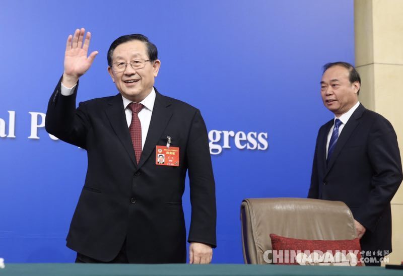 科技部部長萬鋼就“2016年創(chuàng)新驅(qū)動發(fā)展戰(zhàn)略實施進展成效和2017年重點工作”答記者問