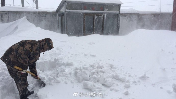 西藏多地出現特大暴雪 積雪半米厚（組圖）