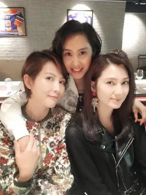 洪欣朱茵蔡少芬陳法蓉相擁合影 網友：一群天仙！