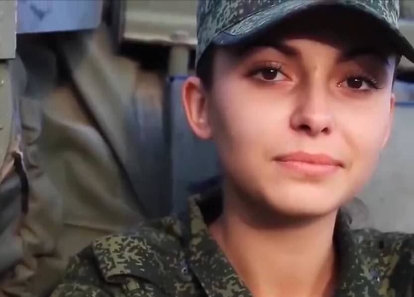 俄媒曝光美女坦克部隊 顏值與戰斗力成正比