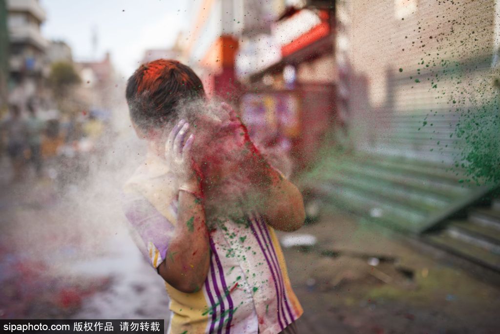 最多彩的笑臉 記錄印度金奈胡里節兒童肖像