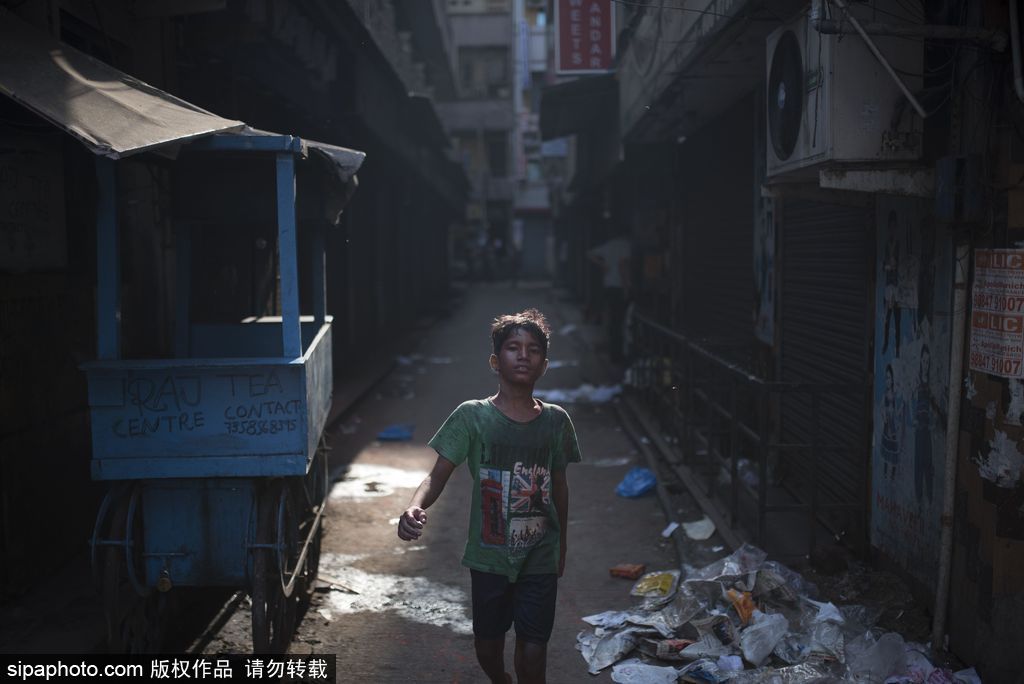 最多彩的笑臉 記錄印度金奈胡里節兒童肖像