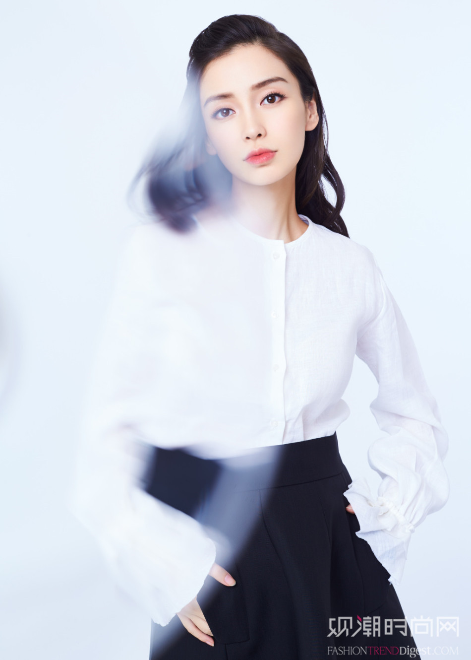 黑白配魅力無限，2017最潮就要這樣穿