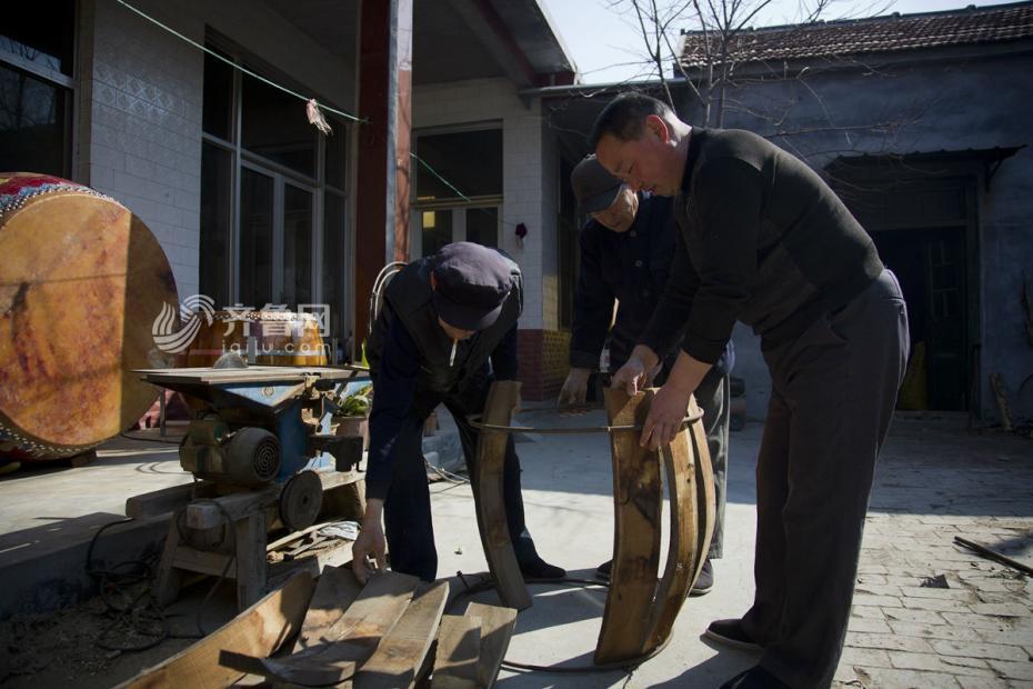 探訪山東濱州制鼓藝人 鼓面上跳出踢踏舞（圖）