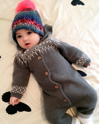 出生自帶美顏效果 瑞典寶寶網(wǎng)上走紅（組圖）