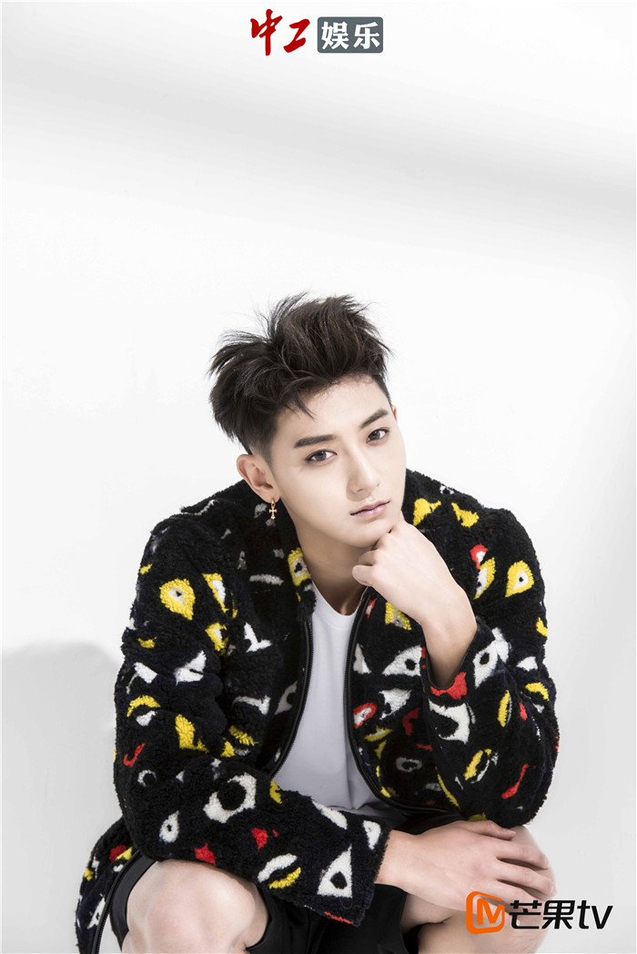 黃子韜加盟《快樂男聲》任代言人 傳遞90后音樂態度