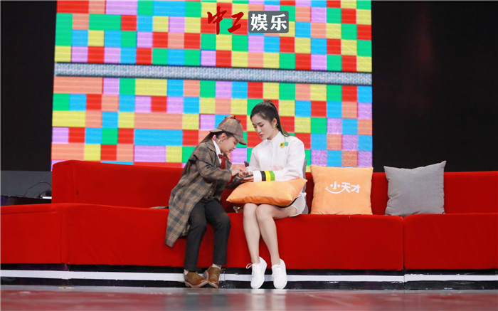 《神奇的孩子》8歲小偵探過目不忘 超強(qiáng)大腦震驚現(xiàn)場