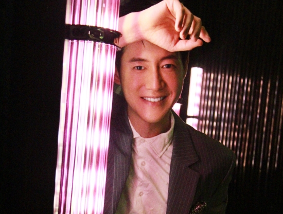 陳正飛曝光影大片 笑容溫暖文藝范兒足