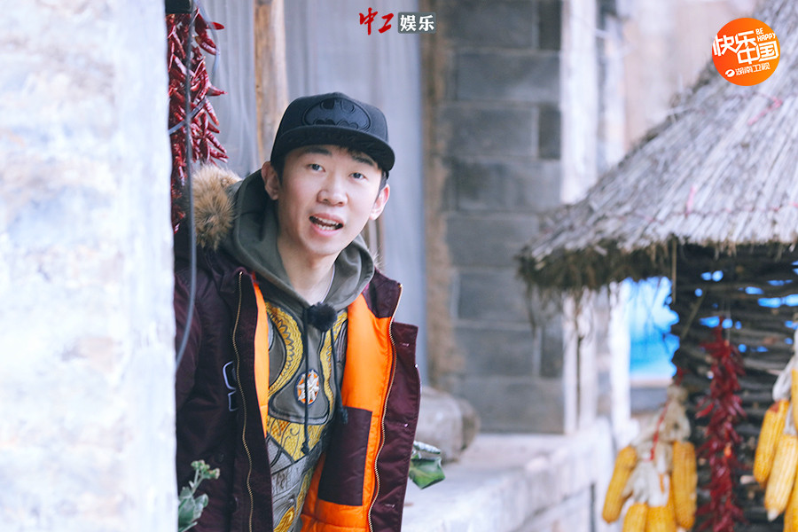 《向往的生活》李冰冰何炅鄉(xiāng)村尬舞活力十足 楊迪上場畫風跑偏