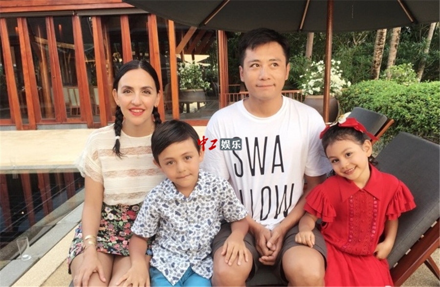 劉濤談二胎滔滔不絕 遭反問“喜歡哪個孩子多一些”