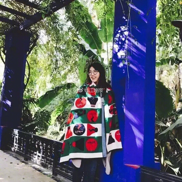 女大學生倆月賺30萬 玩遍半個地球