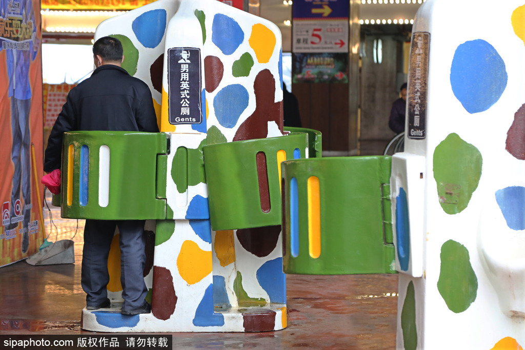 重慶：各式奇葩廁所集中亮相 無性別、宮殿式、露天廁所吸睛