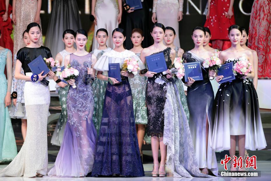 中國超級模特大賽舉行 滿眼都是大長腿！