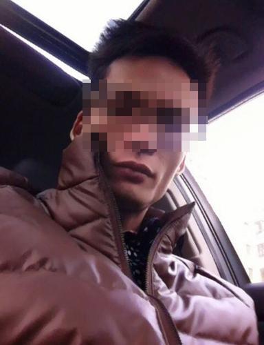 遭丈夫銬被逼網聊半年詐騙數十萬 丈夫：網友自愿的