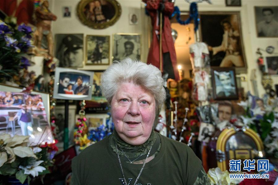 “貓王”鐵桿粉絲 藏品已超過1萬件