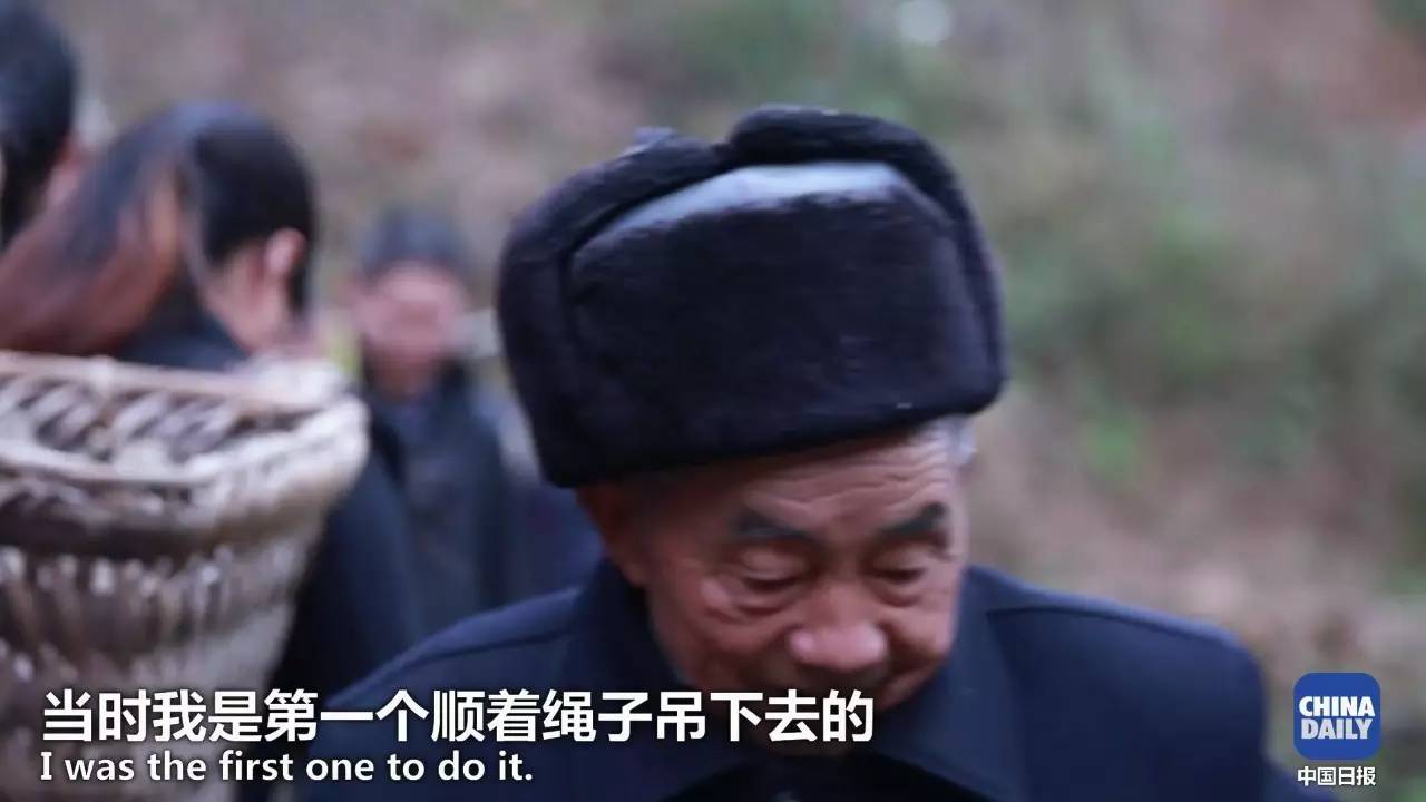 解碼中國丨這位當代“愚公”在懸崖峭壁上鑿出7千米水渠，現實比神話傳說更震撼！