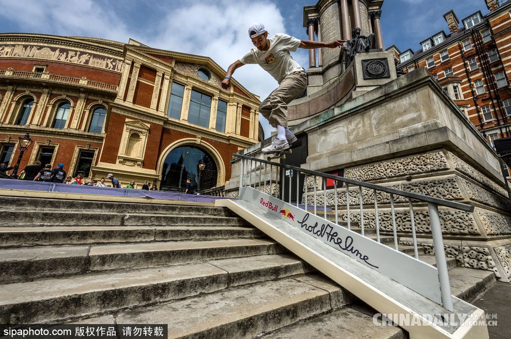原來可以這么玩！盤點全球各地運動牛人挑戰(zhàn)極限的高能瞬間