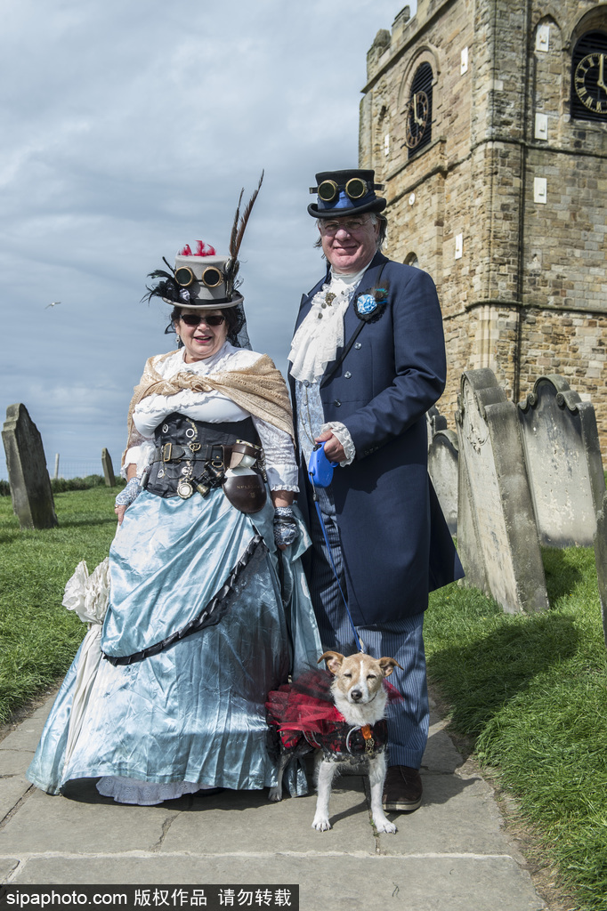 走進吸血鬼的故鄉惠特比 感受神秘黑暗哥特周