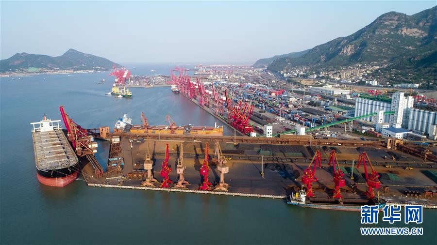 江蘇連云港：新亞歐大陸橋重要海陸轉換樞紐