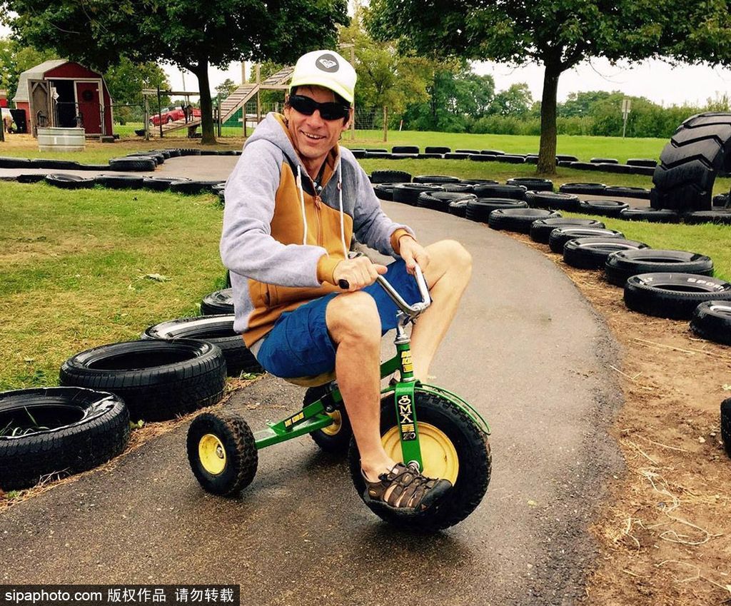 活久見(jiàn)！南非登山客登珠峰逃票 藏匿于6千米高山洞被罰2.2萬(wàn)美元