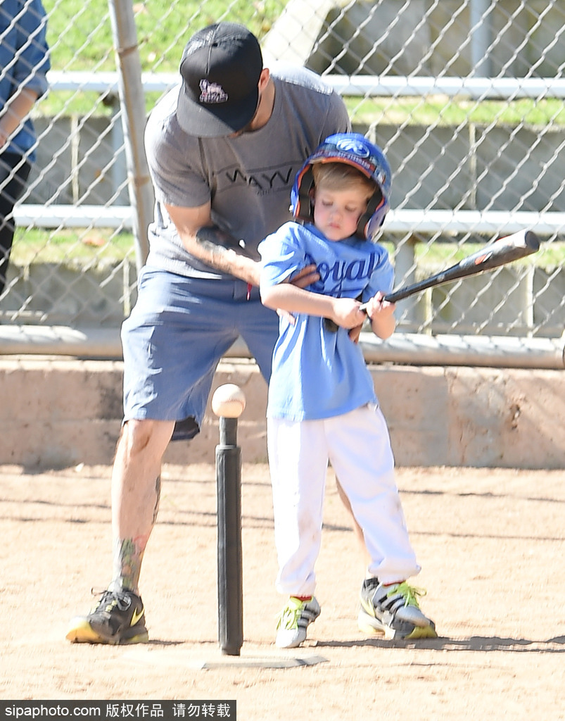 迎六一 盤點星二代萌娃們的休閑生活