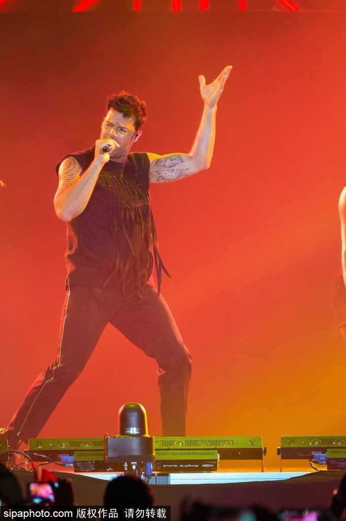 拉丁歌王瑞奇·馬丁西班牙火爆開唱彰顯個(gè)人魅力