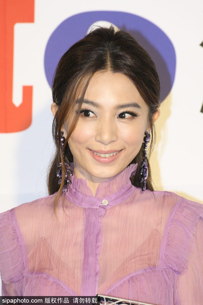 2017 hito流行音樂獎： 田馥甄紫色紗裙亮相仙氣十足