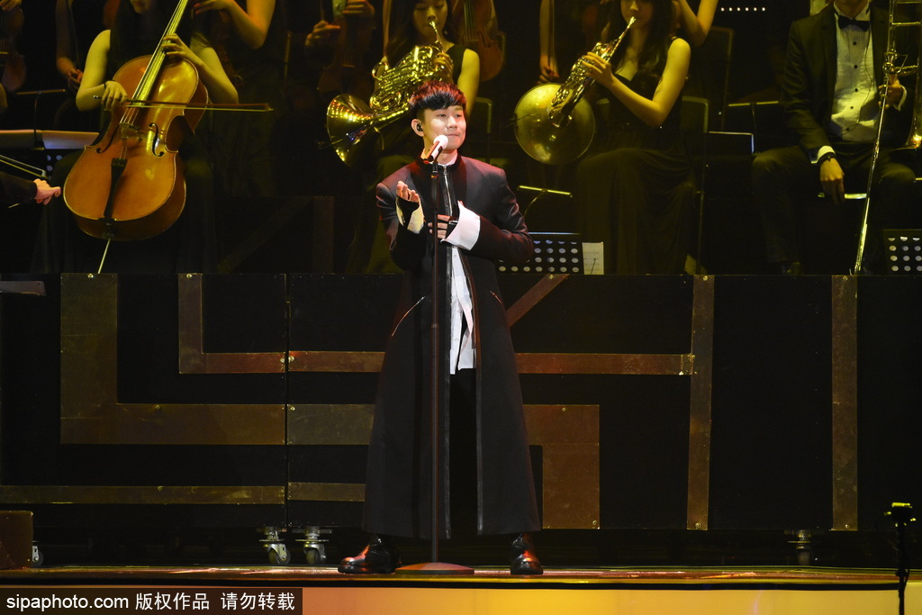 2017 hito流行音樂獎頒獎禮：林俊杰黑衣登臺深情獻(xiàn)唱