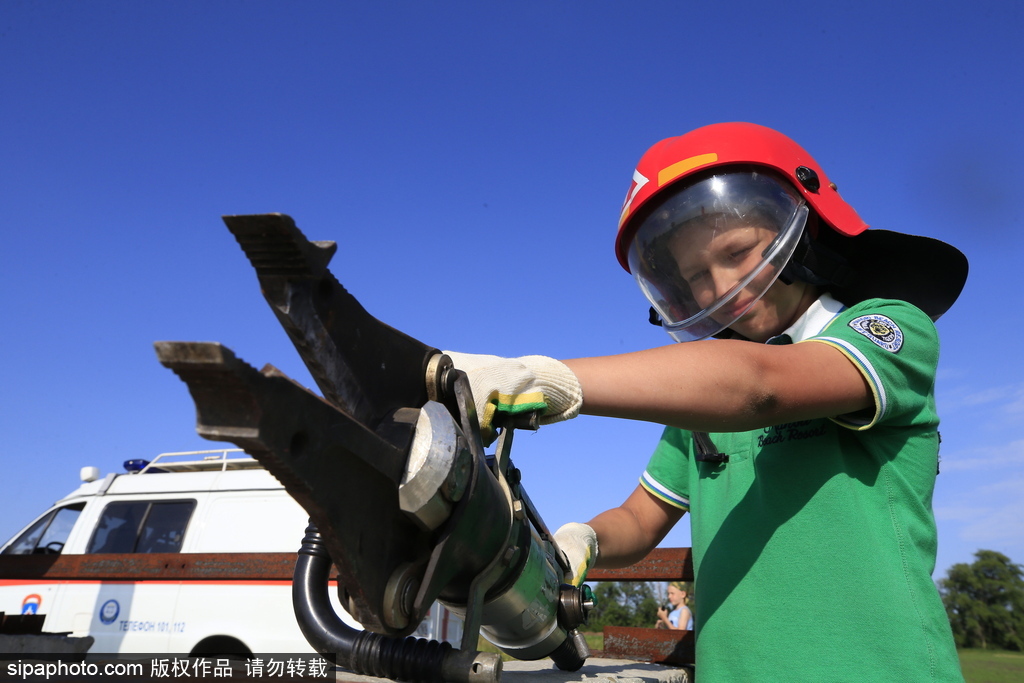 戰斗民族萌娃不簡單 俄羅斯緊急情況部組織兒童夏令營