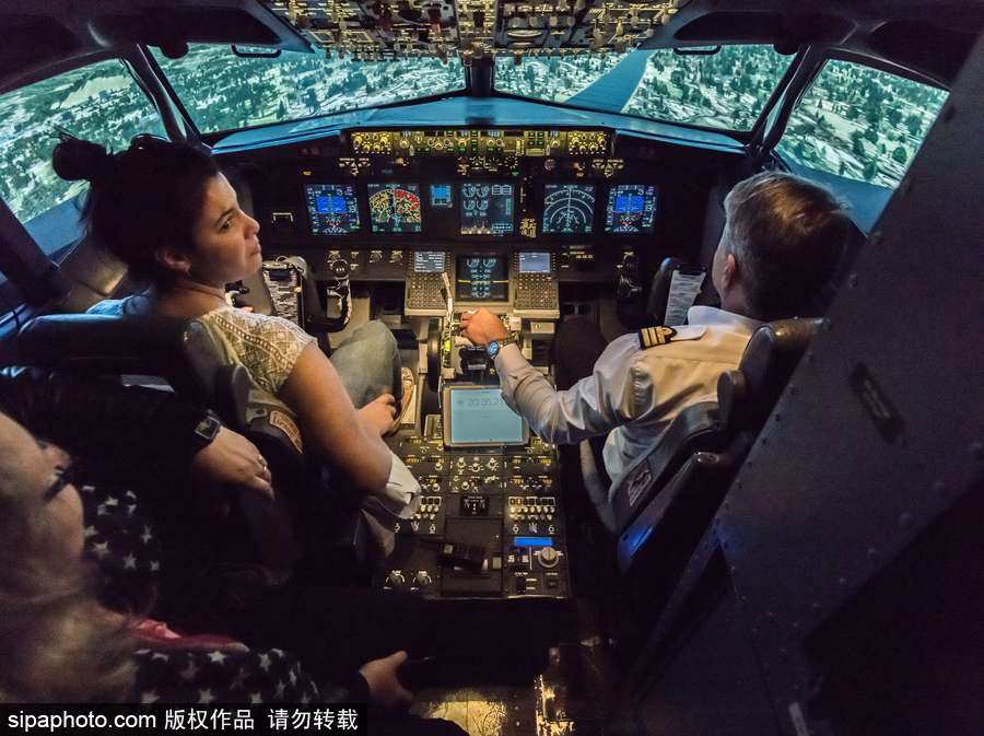 飛行恐懼癥患者福利 法國推出針對治療坐駕駛艙體驗安全性