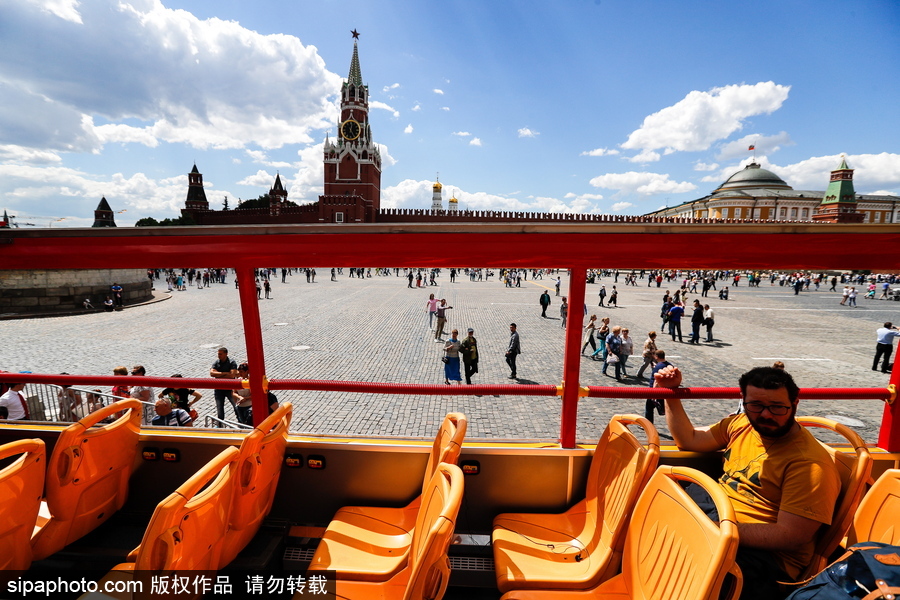跟隨游客游覽莫斯科 觀光車視角下的俄羅斯城市風光