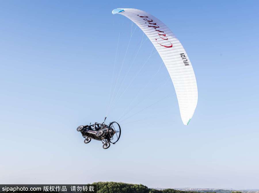 法國(guó)研制“飛馬”飛行汽車 成功飛躍英吉利海峽