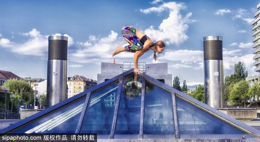 請收下我的膝蓋！國際瑜伽日盤點(diǎn)全球超牛瑜伽大神