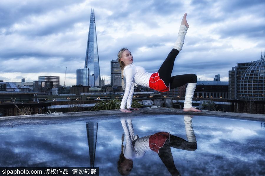 請收下我的膝蓋！國際瑜伽日盤點全球超牛瑜伽大神