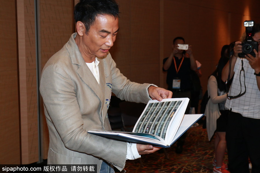 驚不驚喜意不意外！任達華出攝影集 花費七個月精心制作